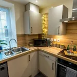 Cosy In With Parking! Hébergement de vacances Kendal