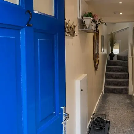 Cosy In With Parking! Kendal